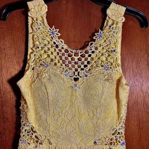 yellow prom dress. size 5. worn once